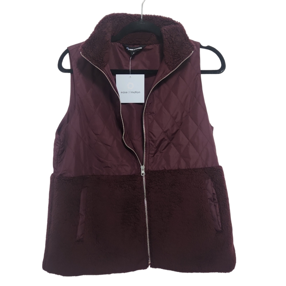 NWT Ease of Motion Maroon Vest Size Small